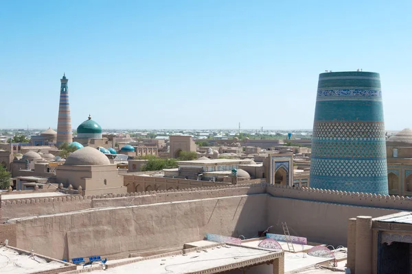 Khiva, Özbekistan - Özbekistan 'ın Khiva kentindeki antik Itchan Kala kenti. Itchan Kala Unesco Dünya Mirası Bölgesi.