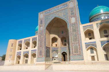Buhara, Özbekistan - Miri Arap Madrasa, Buhara, Özbekistan. Buhara 'nın Dünya Mirası Tarihi Merkezi' nin bir parçasıdır..