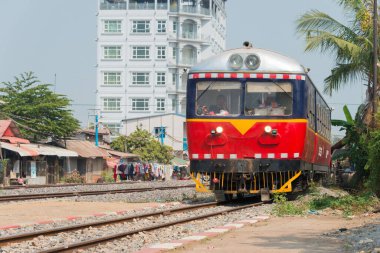 Battambang, Kamboçya - Tren Battambang, Kamboçya 'daki Battambang Tren İstasyonu' na vardı. Kamboçya 'da 612 km' lik 1000mm 'lik demiryolu ağı var..