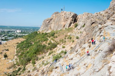 Kırgızistan, Osh 'taki Süleyman Dağı, Kırgızistan. Dünya Mirası Sulaiman-Fazla Kutsal Dağ 'ın bir parçasıdır..