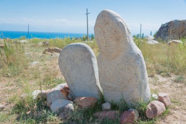 Cholpon-Ata, Kırgızistan Petroglyph Açık Hava Müzesi. Cholpon-Ata, Kırgızistan 'da ünlü bir tarihi mekan..