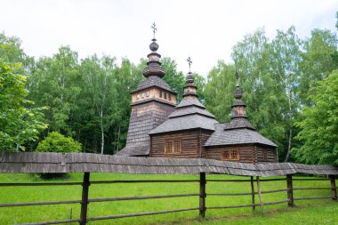 Lviv, Ukrayna - Lviv 'deki Halk Mimarisi ve Kırsal Yaşam Müzesi. Lviv, Ukrayna 'da ünlü bir tarihi mekan..
