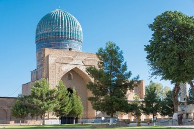 Semerkand, Özbekistan - Özbekistan 'daki Bibi-Khanym Camii. Semerkand 'ın bir parçasıdır - Kültür Kavşağı Dünya Mirası Alanı.