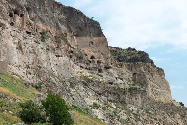 Vardzia, Gürcistan - Vardzia Mağara Manastırı kompleksi ve antik şehir. Vardzia, Samtskhe-Javakheti, Gürcistan 'da ünlü bir tarihi mekan..