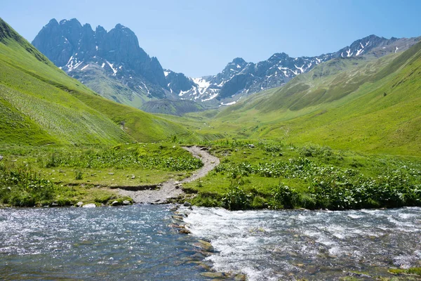 Kazbegi Georgia Juta Valley Caucasus Mountain Famous Landscape Kazbegi Mtskheta — Stock Photo, Image