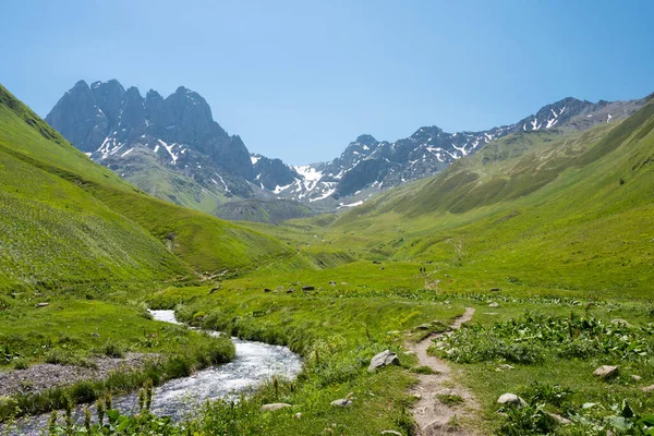 Kazbegi Georgia Juta Valley Caucasus Mountain Famous Landscape Kazbegi Mtskheta — Stock Photo, Image