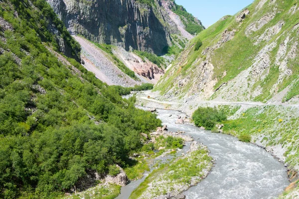 Kazbegi Geórgia Vale Truso Perto Montanha Cáucaso Uma Paisagem Famosa — Fotografia de Stock