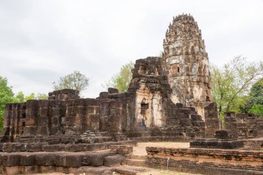Sukhothai, Tayland - Sukhothai Tarih Parkı 'nda Wat Phra Phai Luang, Tayland. Sukhothai ve Associated Historic Towns 'un bir parçasıdır..