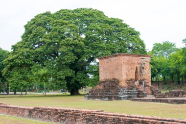 Sukhothai, Tayland - Wat Mae Chon Sukhothai Tarih Parkı, Sukhothai, Tayland. Sukhothai ve Associated Historic Towns 'un Dünya Mirası Tarihi Kasabası' nın bir parçasıdır..
