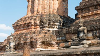 Sukhothai, Tayland - Sukhothai Tarih Parkı, Sukhothai, Tayland 'da Wat Mahathat. Sukhothai ve Associated Historic Towns Dünya Mirası Bölgesi 'nin bir parçasıdır..