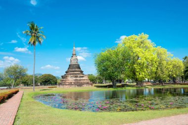 Sukhothai, Tayland - Sukhothai Tarih Parkı, Sukhothai, Tayland 'da Wat Mahathat. Sukhothai ve Associated Historic Towns Dünya Mirası Bölgesi 'nin bir parçasıdır..