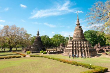 Sukhothai, Tayland - Sukhothai Tarih Parkı, Sukhothai, Tayland 'da Wat Mahathat. Sukhothai ve Associated Historic Towns Dünya Mirası Bölgesi 'nin bir parçasıdır..