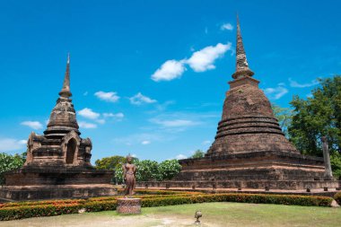 Sukhothai, Tayland - Wat Sra Sri Sukhothai Tarih Parkı, Sukhothai, Tayland. Sukhothai ve Associated Historic Towns Dünya Mirası Bölgesi 'nin bir parçasıdır..