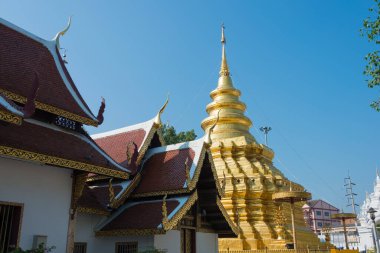 Chiang Mai, Tayland - Wat Phra that Si Chom Thong Worawihan, Chom Thong District, Chiang Mai, Tayland. Manastır aslında 15. yüzyılda inşa edildi..