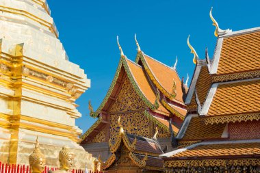 Chiang Mai, Tayland - Wat Phrathat Doi Suthep, Chiang Mai, Tayland. Tapınak ilk olarak 1383 yılında inşa edildi..