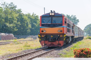 Chiang Mai, Tayland - Tayland Devlet Demiryolu Diesel elektrikli lokomotif 4115 Chiang Mai tren istasyonu, Chiang Mai, Tayland.