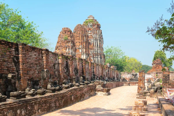 Ayutthaya, Tayland - WAT MAHAThat Ayutthaya, Tayland. Dünya Mirası Bölgesi - Ayutthaya Tarihi Kenti.
