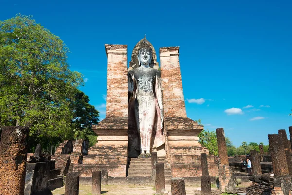 Sukhothai, Tayland - Sukhothai Tarih Parkı, Sukhothai, Tayland 'da Wat Mahathat. Sukhothai ve Associated Historic Towns Dünya Mirası Bölgesi 'nin bir parçasıdır..