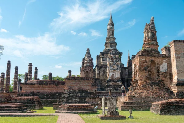Sukhothai, Tayland - Sukhothai Tarih Parkı, Sukhothai, Tayland 'da Wat Mahathat. Sukhothai ve Associated Historic Towns Dünya Mirası Bölgesi 'nin bir parçasıdır..