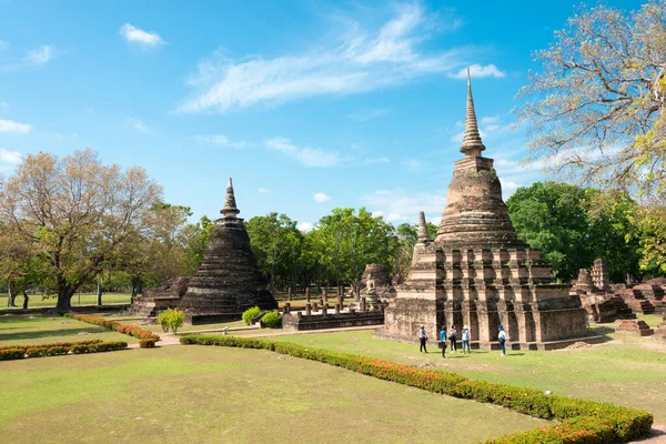 Sukhothai, Tayland - Sukhothai Tarih Parkı, Sukhothai, Tayland 'da Wat Mahathat. Sukhothai ve Associated Historic Towns Dünya Mirası Bölgesi 'nin bir parçasıdır..