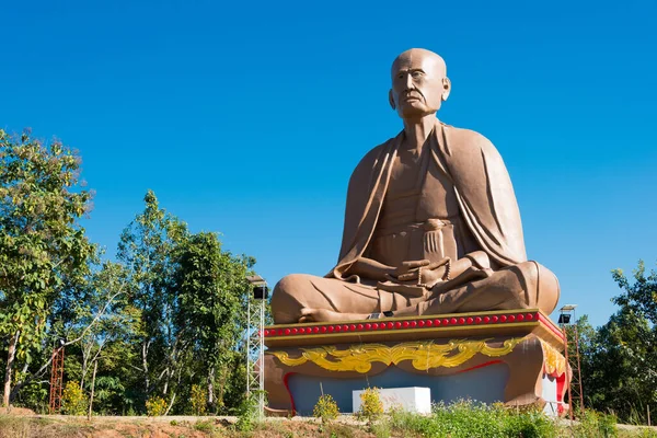 Pai, Tayland - Pai 'deki Büyük Keşiş Heykeli, Mae Hong Son Eyaleti, Tayland.