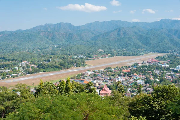 Mae Hong Son Tailândia Mae Hong Son Vista Aeroporto Wat — Fotografia de Stock