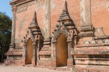 Bagan, Myanmar - Bagan Arkeolojik Alanı ve Anıtları 'ndaki Alotawpyae Tapınağı. Mandalay Bölgesi, Myanmar 'daki ünlü Budist harabeleri. Dünya Mirası Sitesi 'nin bir parçası..