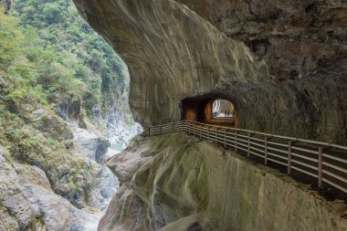 Hualien, Tayvan - Jiuqudong Taroko Ulusal Parkı 'nda. Xiulin, Hualien, Tayvan 'da ünlü bir turizm merkezi..
