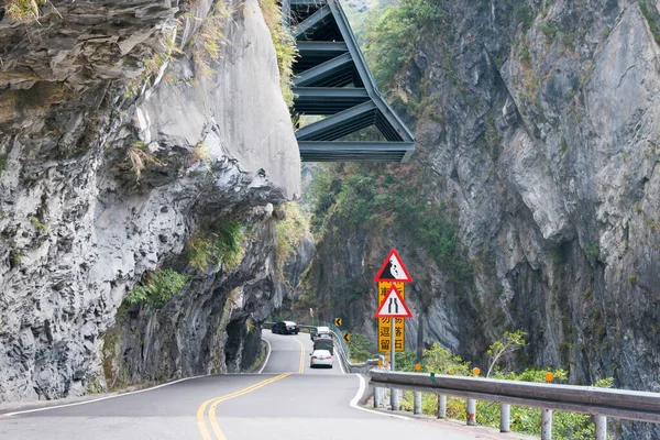 Hualien Tajwan Autostrada Prowincjonalna Central Cross Island Highway Pobliżu Mostu — Zdjęcie stockowe