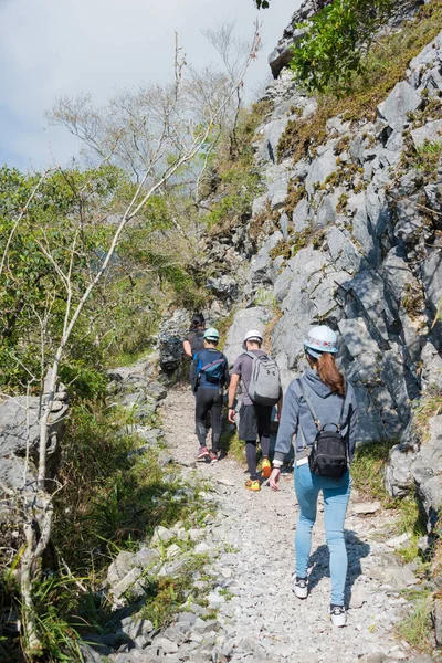 Hualien Taiwan Mar 2020 Caminhantes Zhuilu Old Road Parque Nacional — Fotografia de Stock