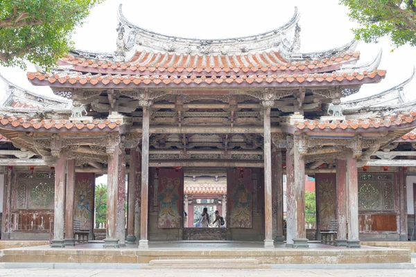 Changhua, Tayvan - Lukang, Changhua, Tayvan 'daki Longshan Tapınağı. Tapınak aslında 1647 'de inşa edilmiş..