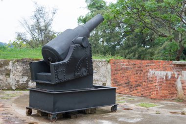 Tainan, Tayvan - Tainan, Tayvan 'daki Sonsuz Altın Kale' deki Top (Erkunshen Battery). Japonlardan korunmak için 1876 'da tamamlandı..