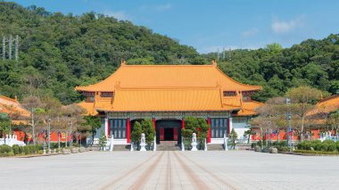 Taipei, Tayvan - Ulusal Devrimci Şehitler Tapınağı (Taipei Şehitleri Tapınağı). Tayvan 'ın Taipei şehrinde ünlü bir turizm merkezi..