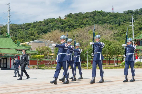 Taipei Taiwan Mudança Dos Guardas Honrados Santuário Dos Mártires Revolucionários — Fotografia de Stock