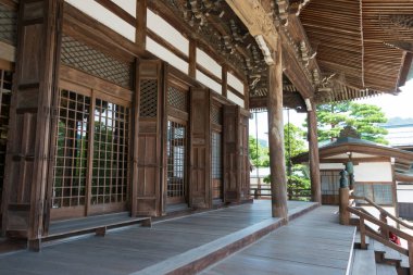 Gifu, Japonya - Hida Furukawa 'daki Shinshuji Tapınağı. Japonya, Gifu, Hida 'da ünlü bir tarihi mekan..