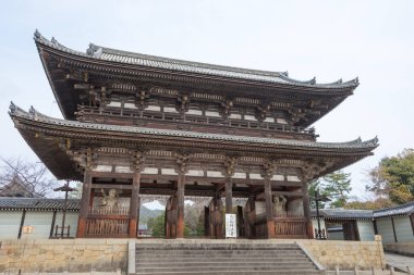 Kyoto, Japonya - Kyoto, Japonya 'daki Ninna-ji Tapınağı. Antik Kyoto Tarihi Anıtları 'nın (UNESCO Dünya Mirası Sitesi) bir parçasıdır (Kyoto, Uji ve Otsu Şehirleri)..