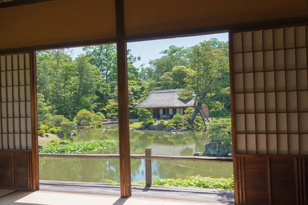 Kyoto, Japonya - 30 Mart 2019 - Katsura Imperial Villa (Katsura Rikyu), Japonya. Japon mimarisinin ve bahçe tasarımının en iyi örneklerinden biridir ve 1645 yılında kurulmuştur..
