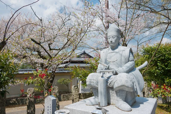 마쓰다이라 카타모리 1836 1893 동상이 교토에 사원에 사무라이였고 청장이었습니다 — 스톡 사진