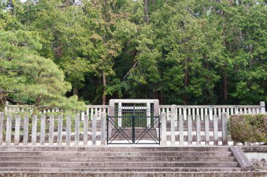 Kyoto, Japonya - Yamashina, Kyoto, Japonya 'da İmparator Tenji' nin mozolesi. İmparator Tenji (626-672), Japonya 'nın 38. imparatoru..