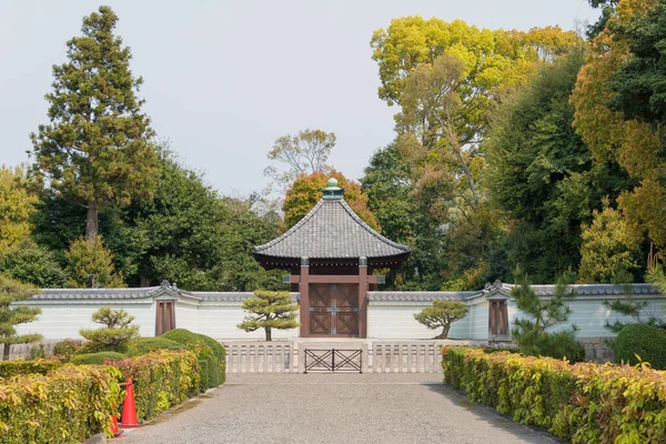 京都の陵墓 深草北陵 霊廟には12人の天皇が葬られた 深草北陵 — ストック写真