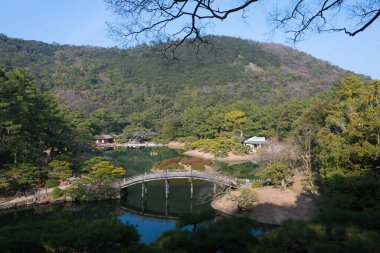 Kagawa, Japonya - Takamatsu, Kagawa, Japonya 'daki Ritsurin Bahçesi. Ritsurin Bahçesi Japonya 'nın en ünlü tarihi bahçelerinden biridir..