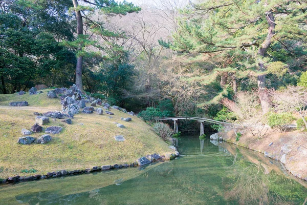 香川県 香川県高松市にある栗林公園 栗林公園は日本で最も有名な歴史ある庭園の一つです — ストック写真