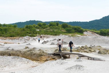 Aomori, Japonya - Mutsu, Aomori, Japonya 'daki Osorezan Bodaiji Tapınağı. M.S. 862 yılında ünlü keşiş Ennin tarafından kurulmuştur..