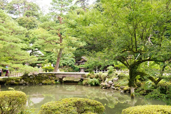 兼六園 石川県金沢市 兼六園 けんろくえん 日本三名園の一つ — ストック写真