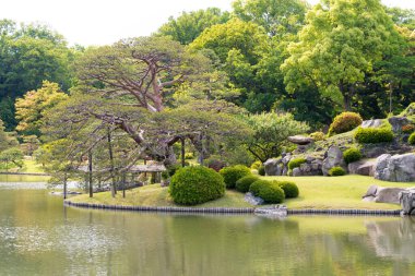 Tokyo, Japonya - Tokyo, Japonya 'daki Rikugien Bahçeleri. Parkın inşaatı 1695 ve 1702 yılları arasında gerçekleşti..