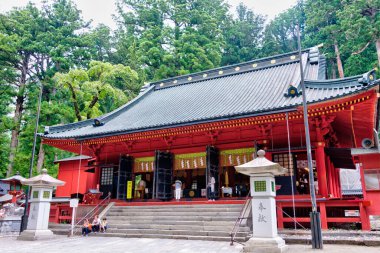 Nikko, Japonya - Nikko, Tochigi, Japonya 'daki Futarasan Tapınağı. Nikko 'nun Tapınakları ve Tapınakları Dünya Mirası Alanının bir parçasıdır..