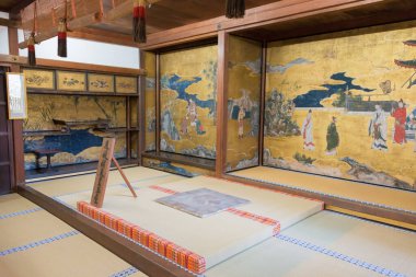 Nara, Japonya - Japonya 'nın Yoshimizu Tapınağı' nda İmparator Godaigo 'nun tahtı (1338-1392) Güney Sarayı' na başkanlık edecek. Ülke UNESCO Dünya Mirasları Alanının bir parçası.