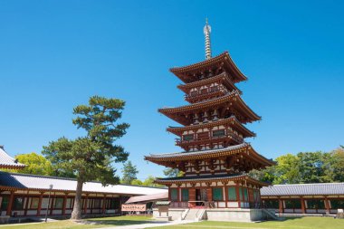 Nara, Japonya - Japonya, Nara 'daki Yakushiji Tapınağı. UNESCO Dünya Mirası Sitesi - Antik Nara Tarihi Anıtları.