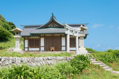 Fukoka, Japonya - Oshima Adası Munakata Taisha Tapınağı 'nda Okitsu-gu Yohaisho, Fukuoka, Japonya. Ülke UNESCO Dünya Mirasları Alanının bir parçası.