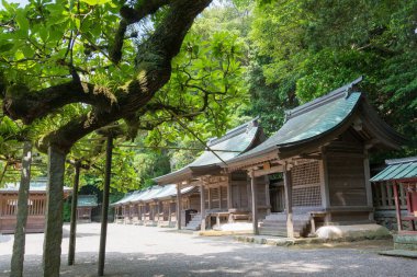Fukoka, Japonya - 10 Haziran 2019 Munakata Taisha Tapınağı, Fukuoka, Japonya. UNESCO Dünya Mirası Bölgesi - Munakata Bölgesi 'ndeki Okinoshima ve Associated Sites Kutsal Adası.